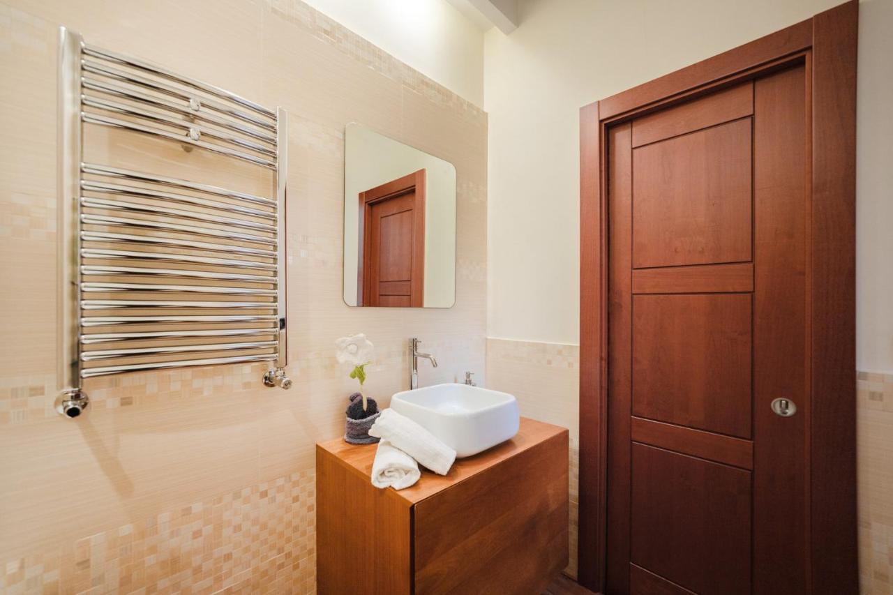 Napoli Charming Apartments Vomero "Fashion And Glamour" Exterior photo